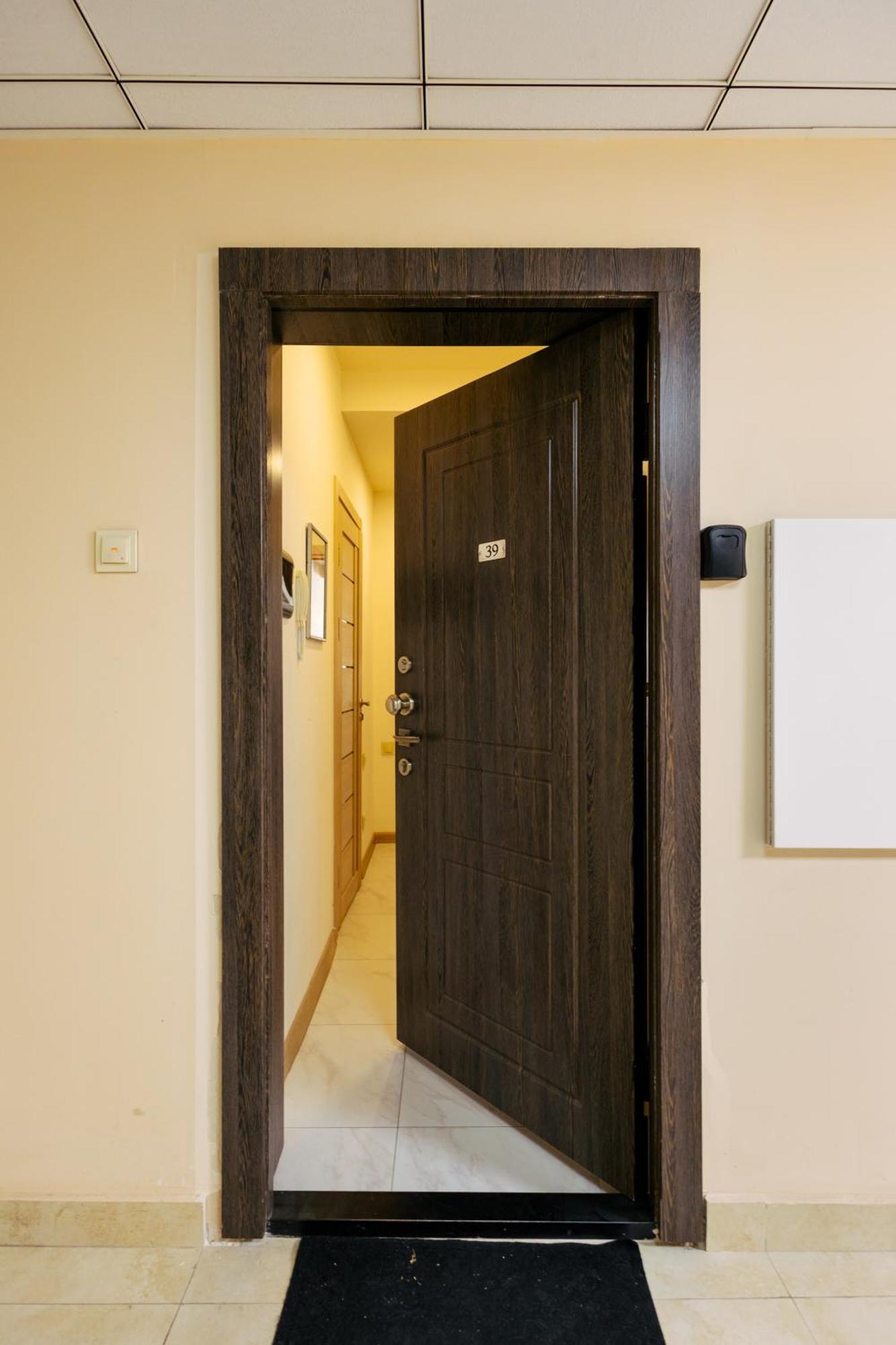 Residence Koghbatsi 16 Yerevan Exterior photo